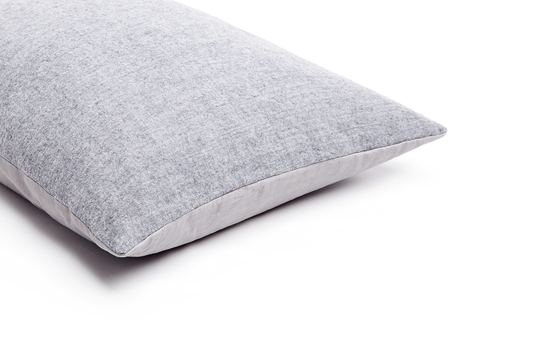 Mrs.Me cushion Tyler Lightgrey detail 2 1920x1200